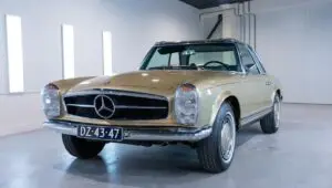 Mercedes 280SL Tunis 01